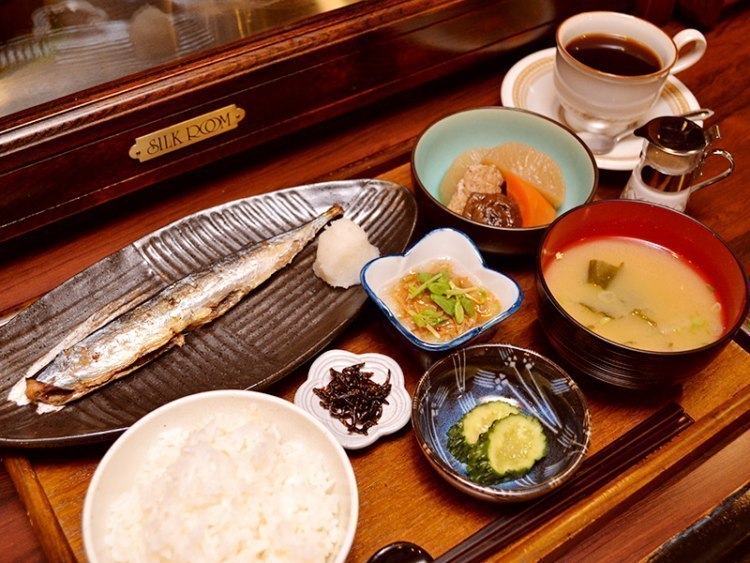 本日の和定食 さんまの塩焼き 珈琲と食事 あると 旭川 道北のニュース ライナーウェブ