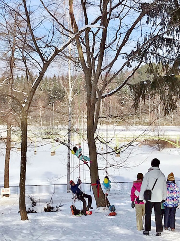 シバれる空気を楽しもう 公園内に雪の遊び場オープン ひがしかぐら森林公園 旭川 道北のニュース ライナーウェブ